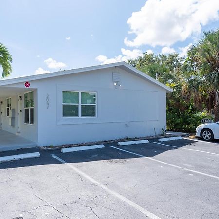 Just Off Wilton Drive Apt 8 Fort Lauderdale Bagian luar foto