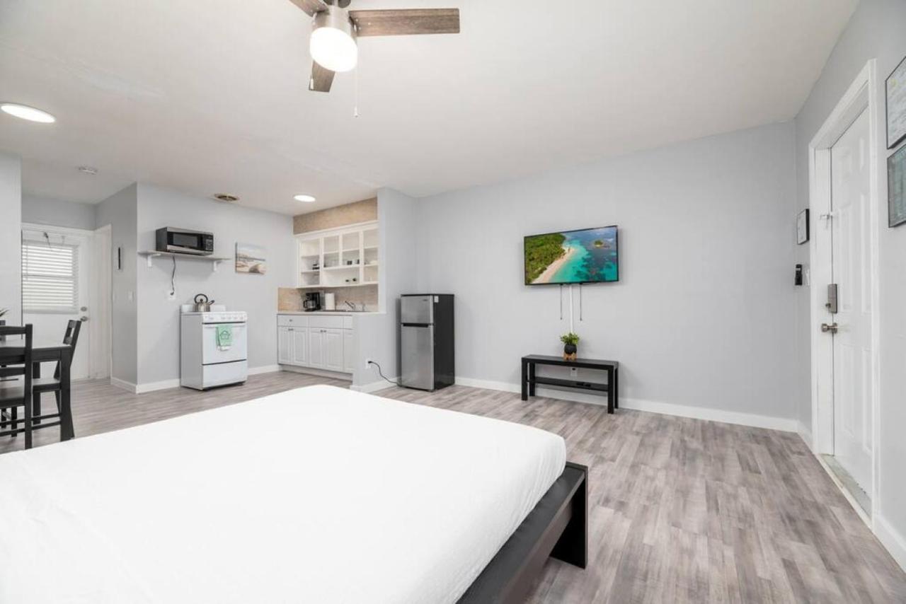 Just Off Wilton Drive Apt 8 Fort Lauderdale Bagian luar foto